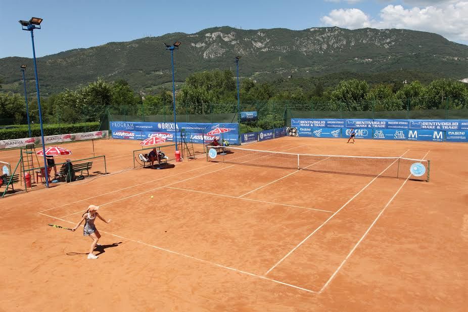 Una panoramica dei campi dell'Olimpica Tennis Rezzato, sede della manifestazione - Foto Alvaro Maffeis