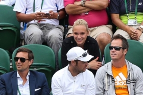 Donna Vekic insieme all'entourage di Wawrinka a Wimbledon 2014
