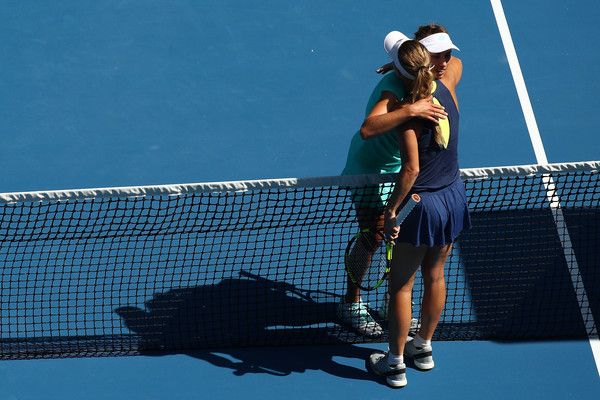 Caroline Wozniacki e Elise Mertens nella foto