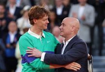 Agassi critico con Sinner: “Non esiste alcuna giustificazione per andare completamente in riserva dopo appena un’ora e 45 minuti di partita” (Video)