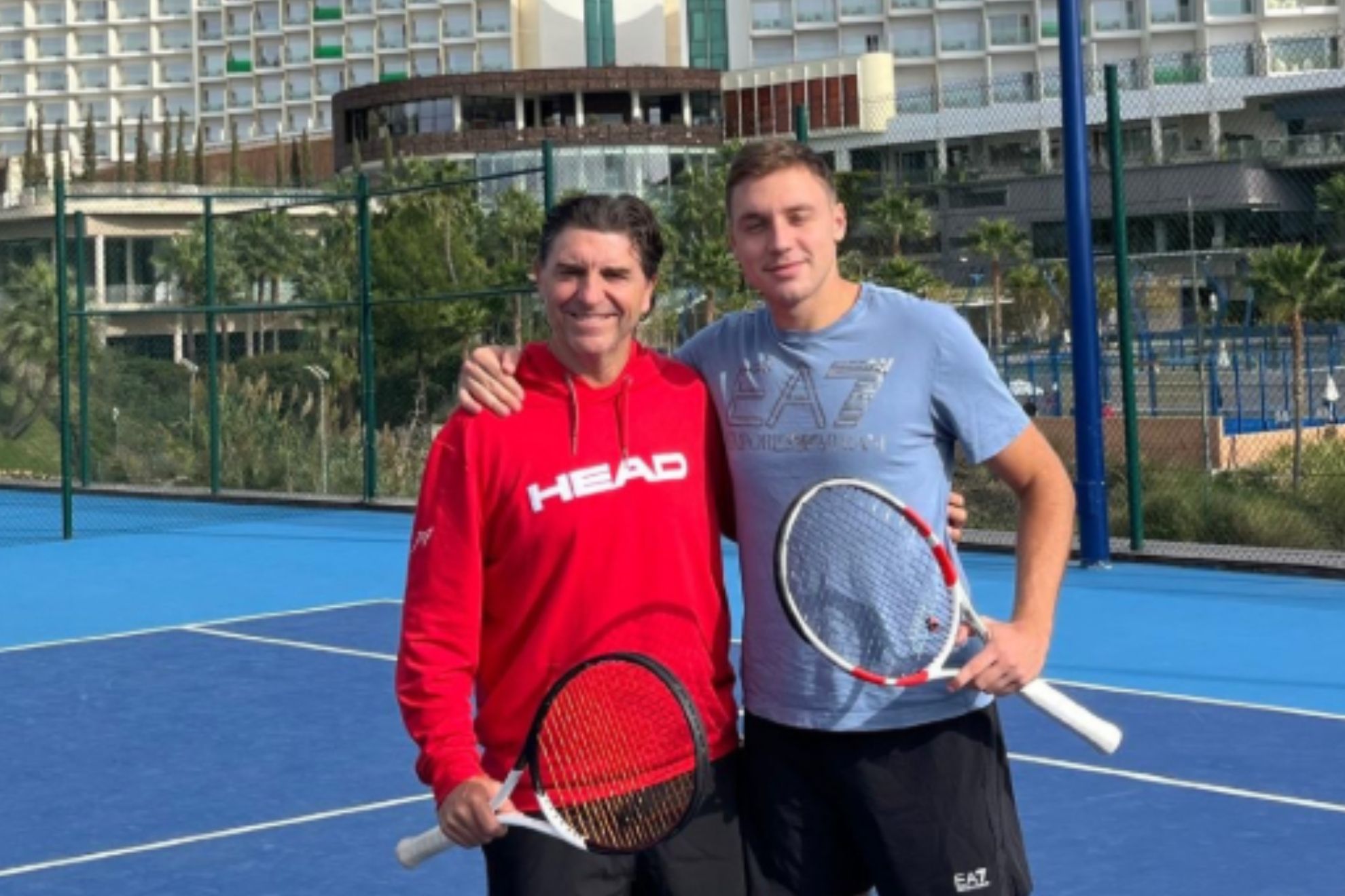 Jorge Aguirre insieme a Hamad Medjedovic