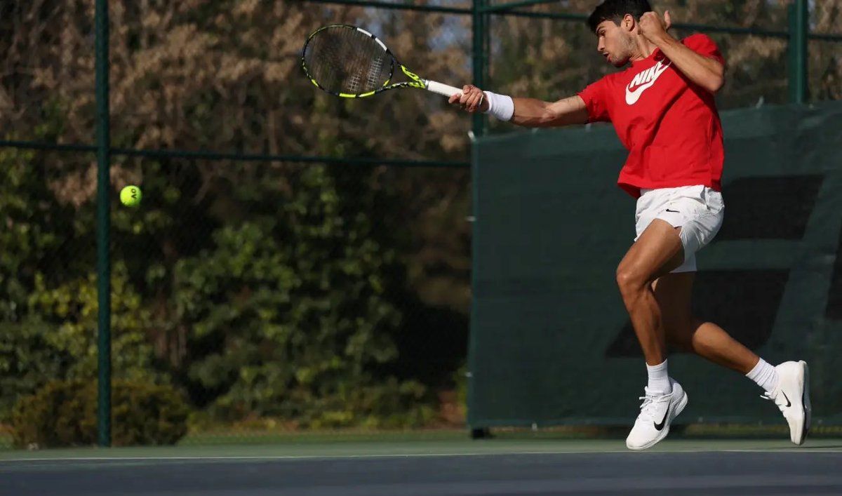 Alcaraz in allenamento in Spagna (foto Marca)