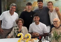 Alcaraz festeggia in famiglia mentre Sinner nega i rumors: “Non sono in nessuna relazione'”