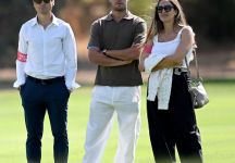 Alcaraz: “La caviglia sta recuperando bene”. E che swing sul tee del golf!