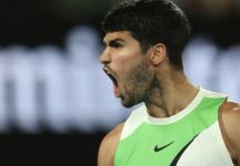 Alcaraz alza il livello a Melbourne: “Sono orgoglioso di come sto giocando”. De Miñaur dopo l’ennesimo ko nei quarti: “Contro Alcaraz non sono riuscito a sfondare” (Video)