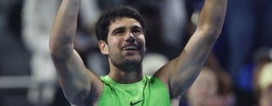 Alcaraz riparte con autorità a Doha: «Partita complicata, ma sono contento del livello» (con il programma di domani in campo Sinner)