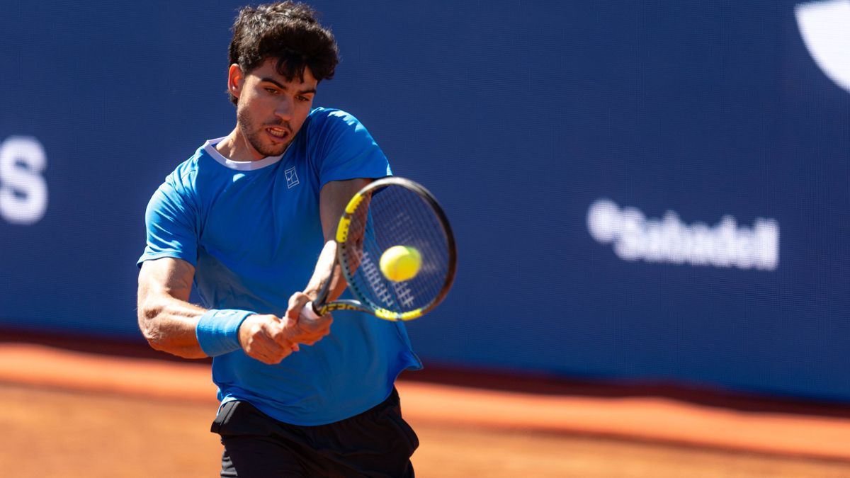 Carlos Alcaraz, forfait a Barcellona dopo il primo turno