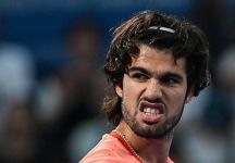 Alcaraz rimonta da 2-6 nel tie-break e batte Arnaldi: quattro set point sfumati per l’azzurro a Tokyo