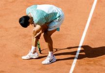 Carlos Alcaraz e la battaglia contro i crampi al Roland Garros: L’Insolito rimedio di Jordi Arrese oggi sarebbe proibito