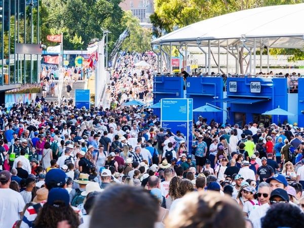 Il pubblico affolla Melbourne Park