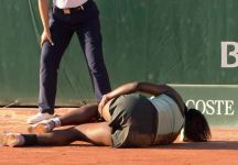 Dramma Baptiste, grave infortunio al ginocchio (video)