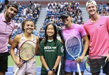 Stelle del tennis brillano a New York: spettacolo e beneficenza alla vigilia degli US Open (con intero incontro tra Berrettini-Paolini vs Swiatek-Korda)