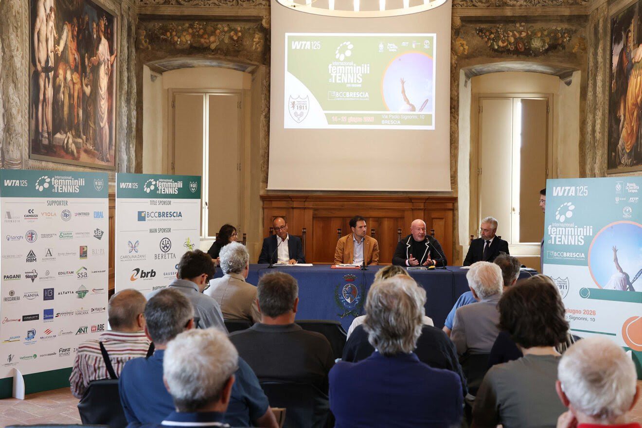 La presentazione nella Sala dei Giudici di Palazzo della Loggia degli Internazionali femminili di tennis BCC Brescia - Foto Felice Calabr&ograve;