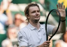 Bublik trionfa ancora a Halle: battuto Medvedev in finale e sarà testa di serie a Wimbledon (Video)