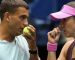 Serena-Alcaraz si fermano ai quarti: Cobolli-Bencic li eliminano, ma Carlos rassicura sul rientro. L’azzurro è in semifinale nel doppio misto (Video)