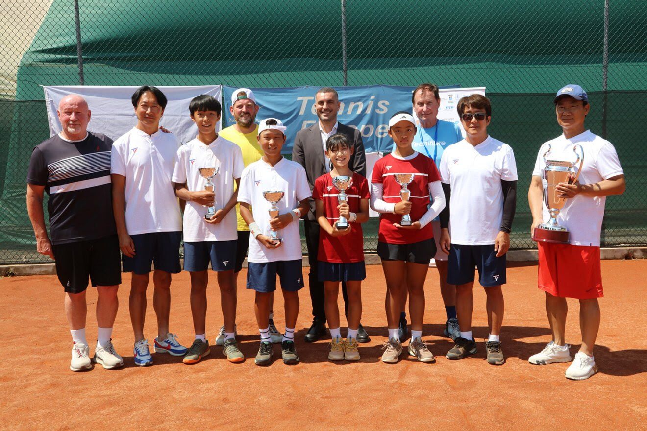 Le nazionali della Corea del Sud premiate per il doppio successo nell'edizione 2025 del Trofeo Lampo (foto Alvaro Maffeis)