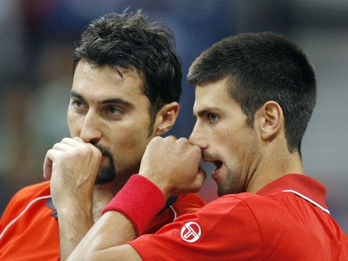 Nenad Zimonjic con Novak Djokovic ai tempi della Davis 2017 - foto getty images