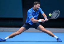 Australian Open: Djokovic cresce di condizione e batte Machac in tre set