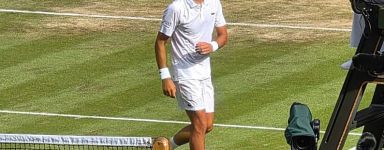 Djokovic supera Safiullin e scrive un’altra pagina di storia: record di vittorie a Wimbledon e quarti di finale
