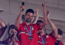 Djokovic dopo la vittoria degli studenti in Serbia: “Grande ammirazione per loro”. Pronto il ritorno in patria?
