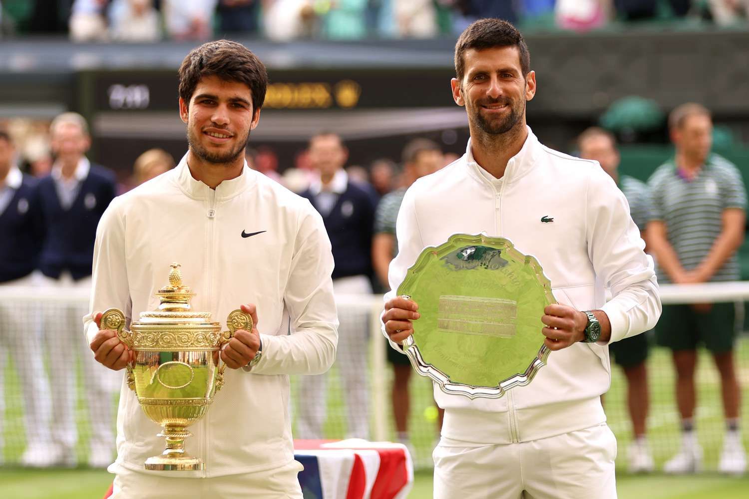 Alcaraz e Djokovic premiati nella finale di Wimbledon