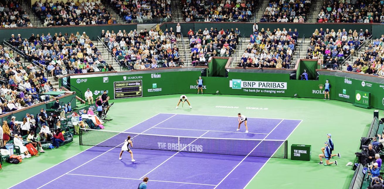 Lo spettacolo del doppio misto illumina la notte di Indian Wells