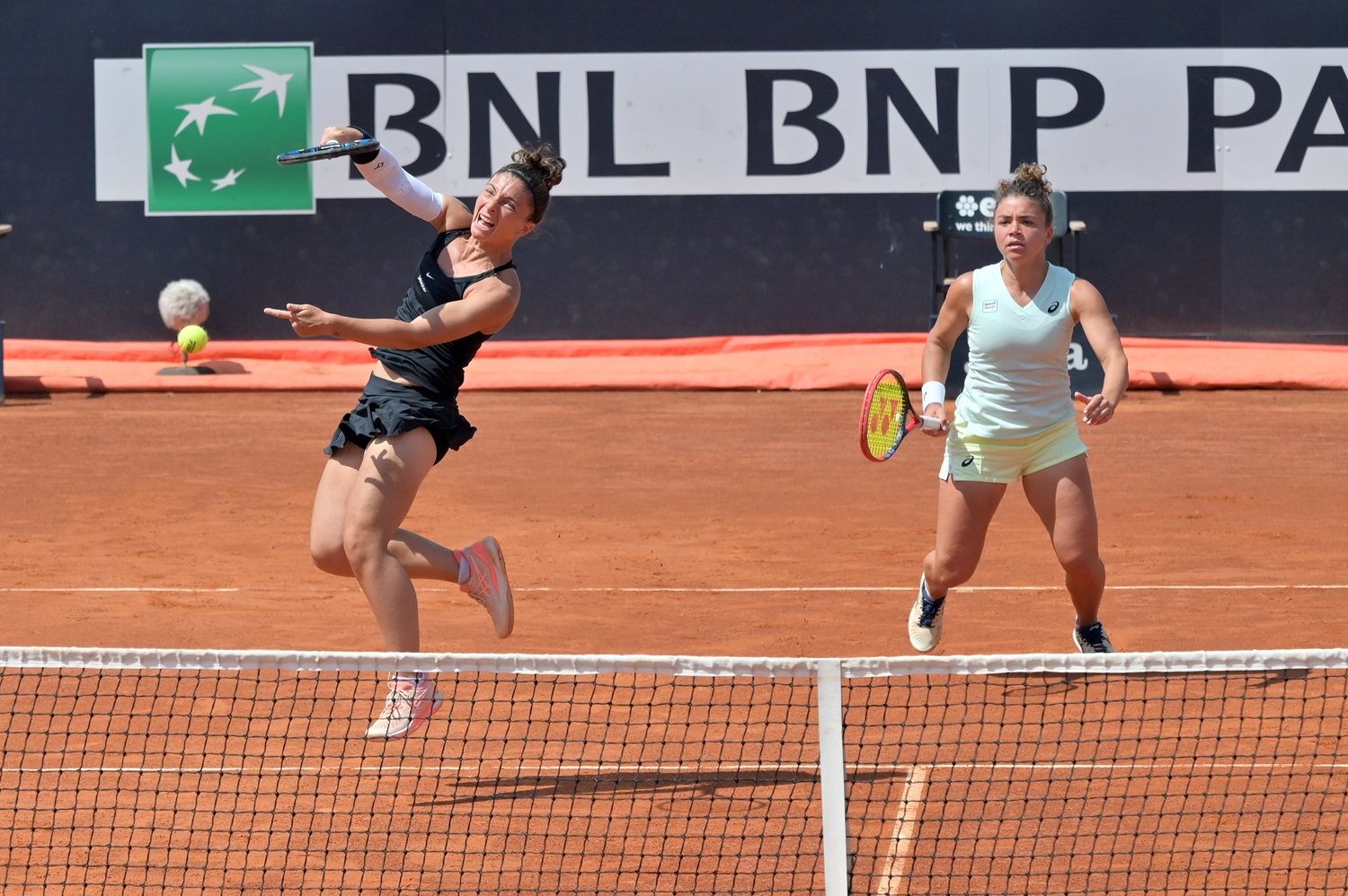 Sara Errani e Jasmine Paolini nella foto