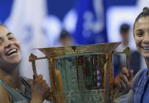 Errani e Paolini trionfano ancora a Pechino: “Due settimane fantastiche, siamo orgogliose di come abbiamo reagito. Ora rotta su Wuhan e Ningbo per continuare la corsa” (Video della Finale)