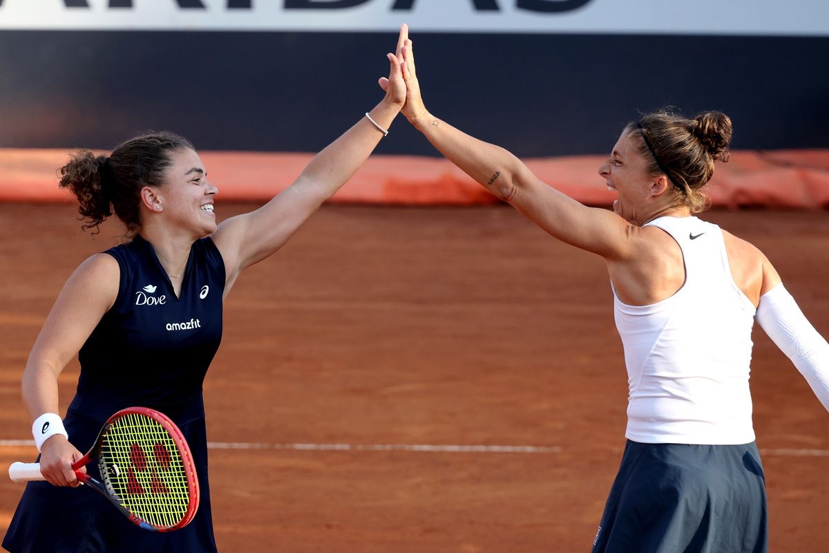 Sara Errani e Jasmine Paolini festeggiano (foto FITP)