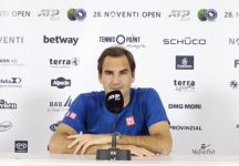 Roger Federer in dubbio per la Laver Cup. Ginocchio ancora problematico