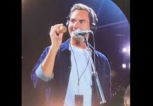 Federer canta con i Coldplay a Zurigo (video)