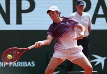 Fonseca brilla sotto le stelle di Parigi. Batte un ottimo Ruud in quattro set, è nei quarti a Roland Garros