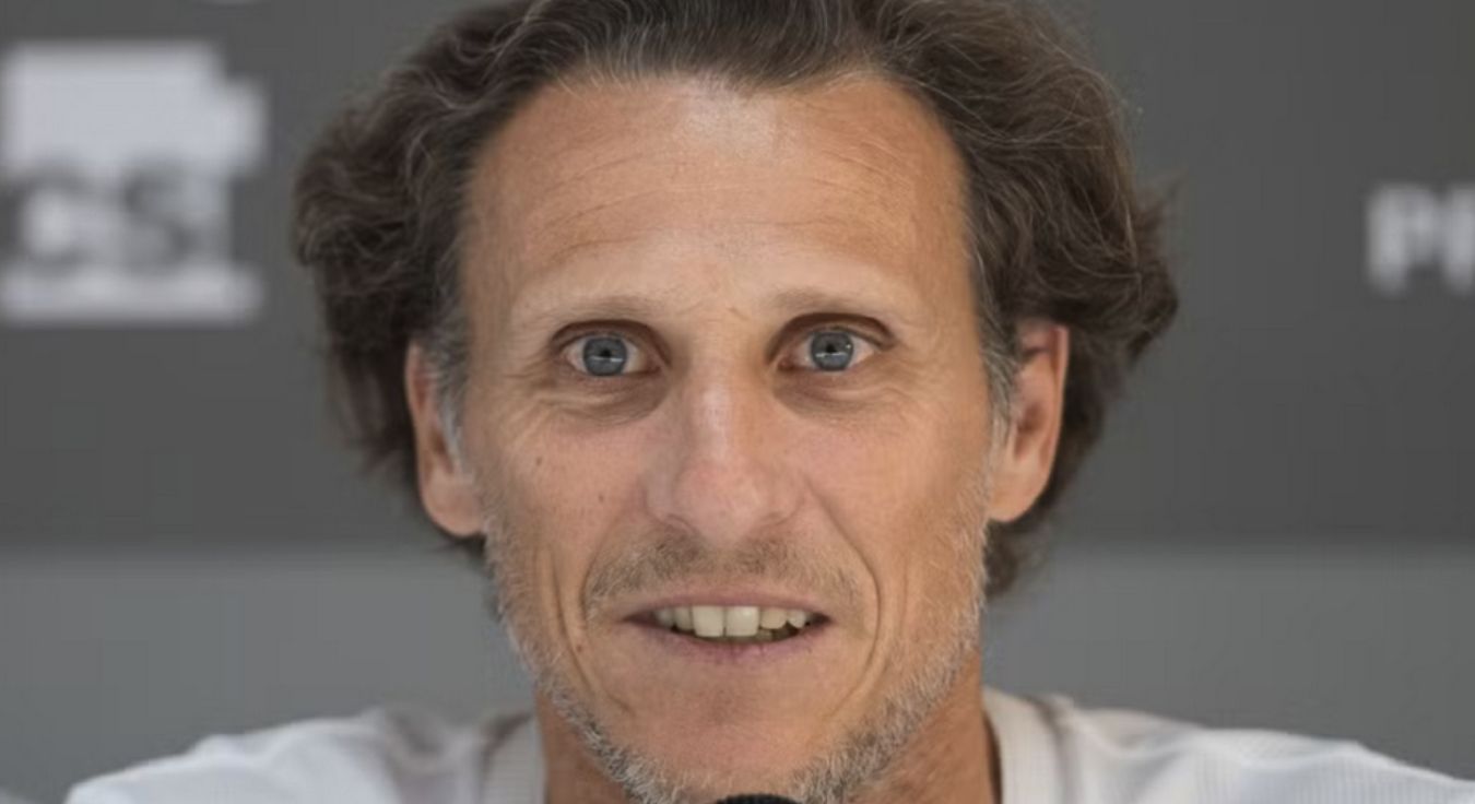 Diego Forlan nella foto