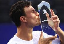 Fucsovics trionfa a Winston-Salem: terzo titolo ATP in carriera dopo una finale da montagne russe. Monterrey, vince Diana Shnaider: battuta Alexandrova in finale. Sorana Cirstea, fine di un digiuno lungo 17 anni sul cemento: titolo a Cleveland (Video)