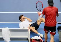 L’incredibile conclusione di Belgio – Cile in Davis Cup! Bergs urta Garin ad un occhio. Il cileno crolla a terra e, infortunato, si rifiuta di continuare ma perde per squalifica (video)