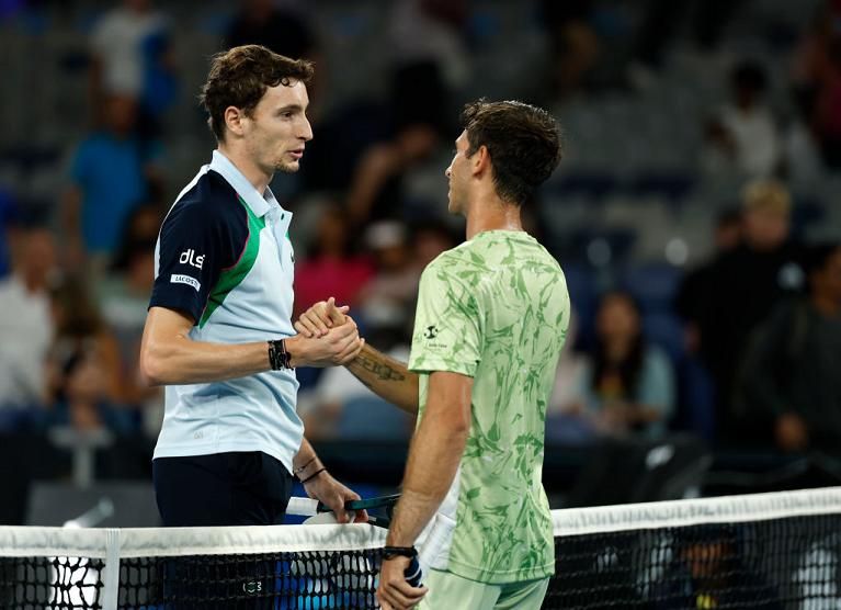 Il saluto a fine match tra Humbert e Gigante (foto Getty Images)