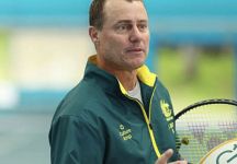 Giornata storica al Challenger di Sydney: Lleyton Hewitt torna in campo per giocare in doppio con suo figlio Cruz (Video partita)