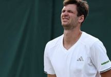 Wimbledon: I risultati completi con il dettaglio del Day 7. Hurkacz si ritira contro Struff a Wimbledon: “Era impossibile continuare”. Auger-Aliassime piega Davidovich in una battaglia folle e trova Djokovic: finale gelido dopo la polemica in campo