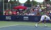 Khachanov perde la testa a Montreal: distrugge la racchetta e poi la regala a un tifoso (Video)