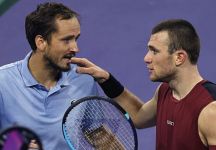 Draper evita polemiche con Medvedev, Alcaraz sceglie le migliori smorzate del circuito e firma un altro dato impressionante sul duro