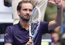 ATP 500 Tokyo, Pechino e WTA 1000 Pechino: I risultati completi con il dettaglio del Day 6. Medvedev supera Zverev e vola in semifinale.Errani e Paolini volano ai quarti a Pechino – 6-3 6-0 a Kichenok/Perez. Mensik si ritira nei quarti – De Minaur in semifinale