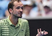 Mirra Andreeva convince a Melbourne e chiarisce sul futuro: “Non ho mai pensato di cambiare nazionalità”. Medvedev si rialza e riflette: “Il 2025 è alle spalle, ora sono più calmo”