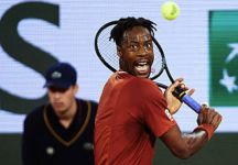 Monfils torna re della notte parigina: rimonta epica su Dellien dopo una caduta rovinosa all’inizio del match (Video)