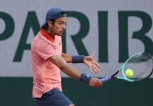 Roland Garros, Musetti incanta per due set ma cede a Djokovic: 6-0 al quinto. L’incontro è finito dopo le 03 del mattino (Video)