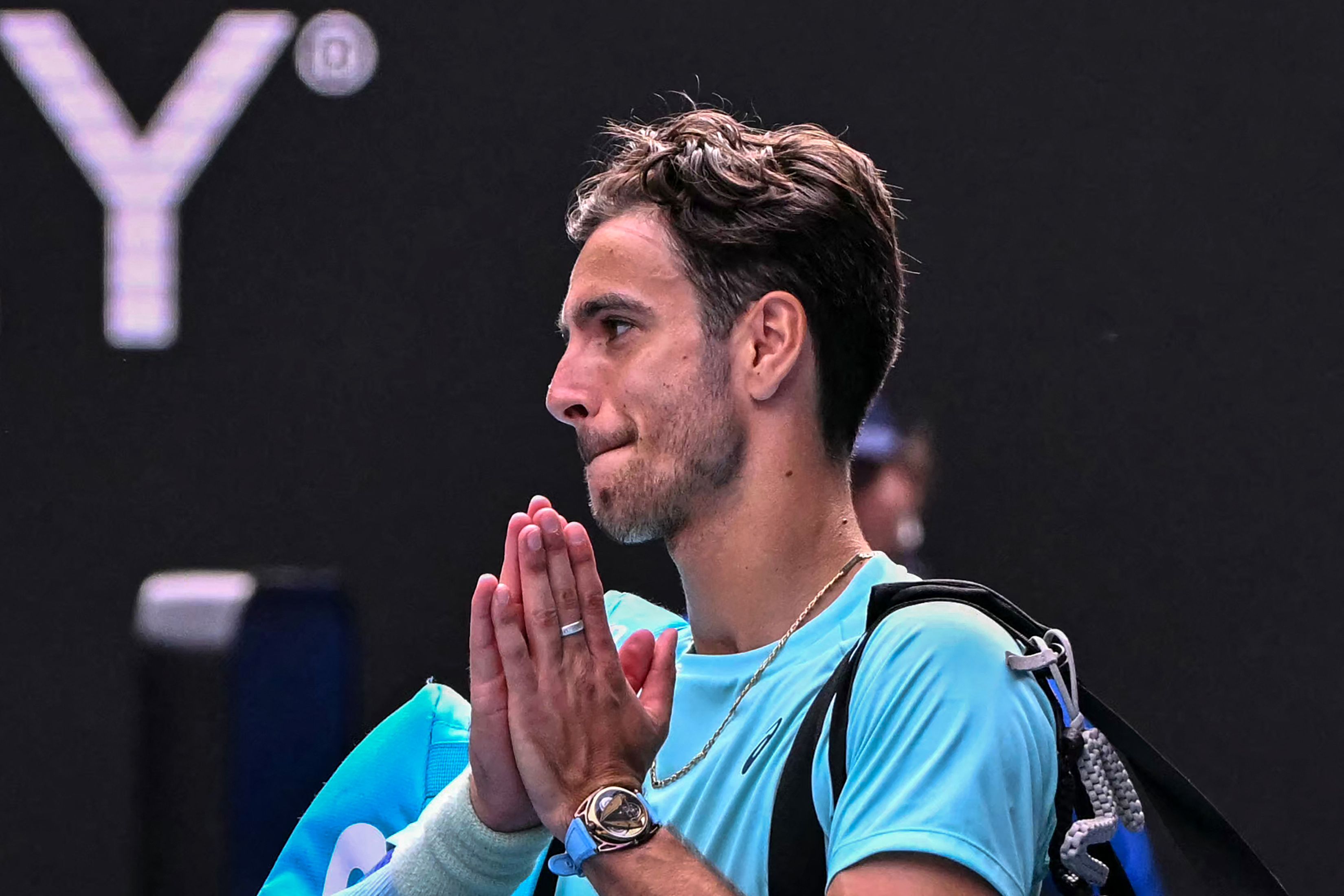 Lorenzo Musetti esce dal campo sconsolato (foto AusOpen site)