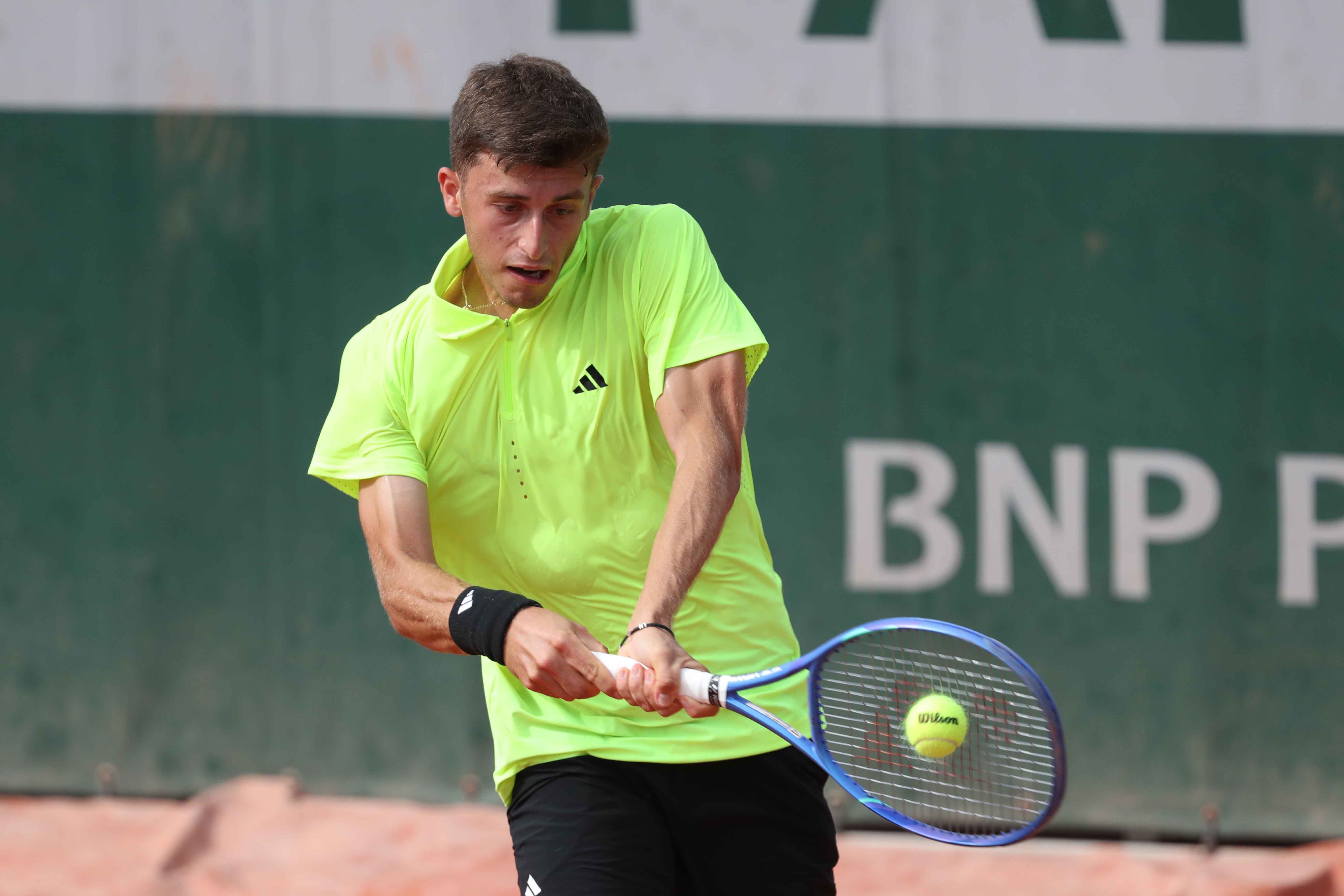 Luca Nardi a Roland Garros 2025 (foto Patrick Boren)