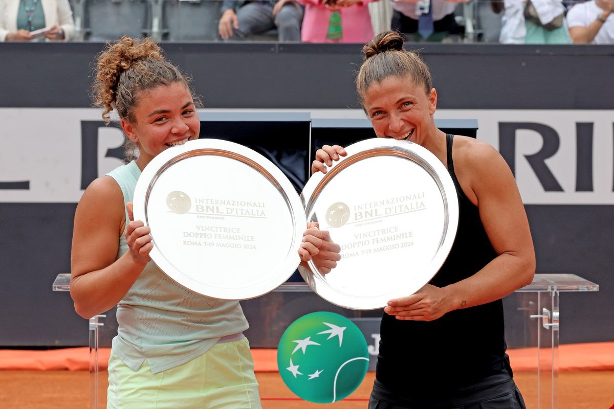 Le vincitrici del torneo di doppio del 2024 degli Internazionali d'Italia, Sara Errani e Jasmine Paolini (Foto FITP)