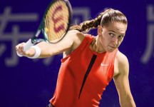 La novità di Parry: rovescio a due mani in risposta, uno in scambio. Becker risponde a Mouratoglou. Krajicek: “Il forfait di Alcaraz a Rotterdam non è una sorpresa” (Video)