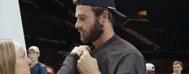 Tommy Paul a microfoni aperti a Vienna: le battute con Brad, il campo veloce e la camera a 17 gradi