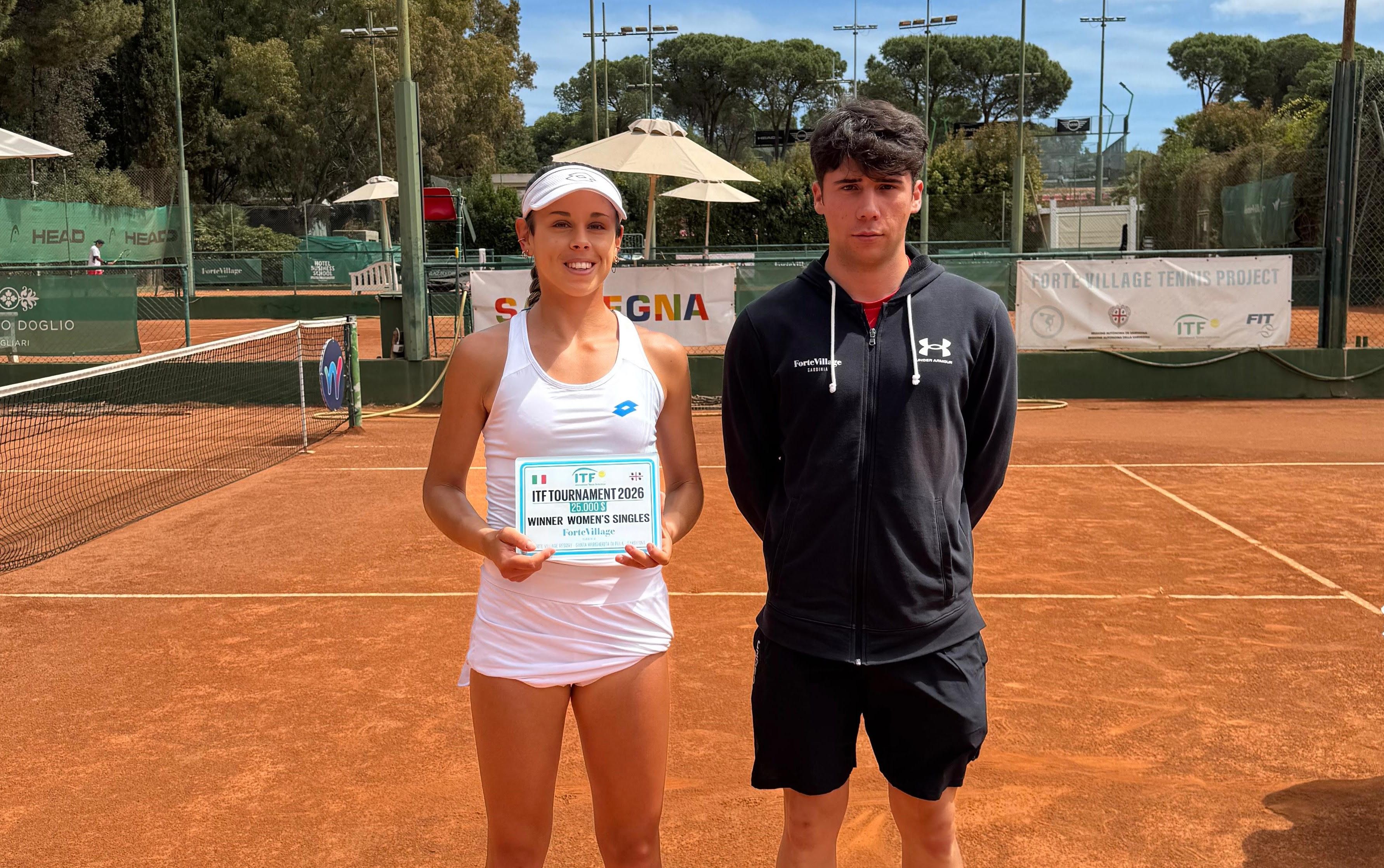 Premiazione per la vincitrice Giorgia Pedone